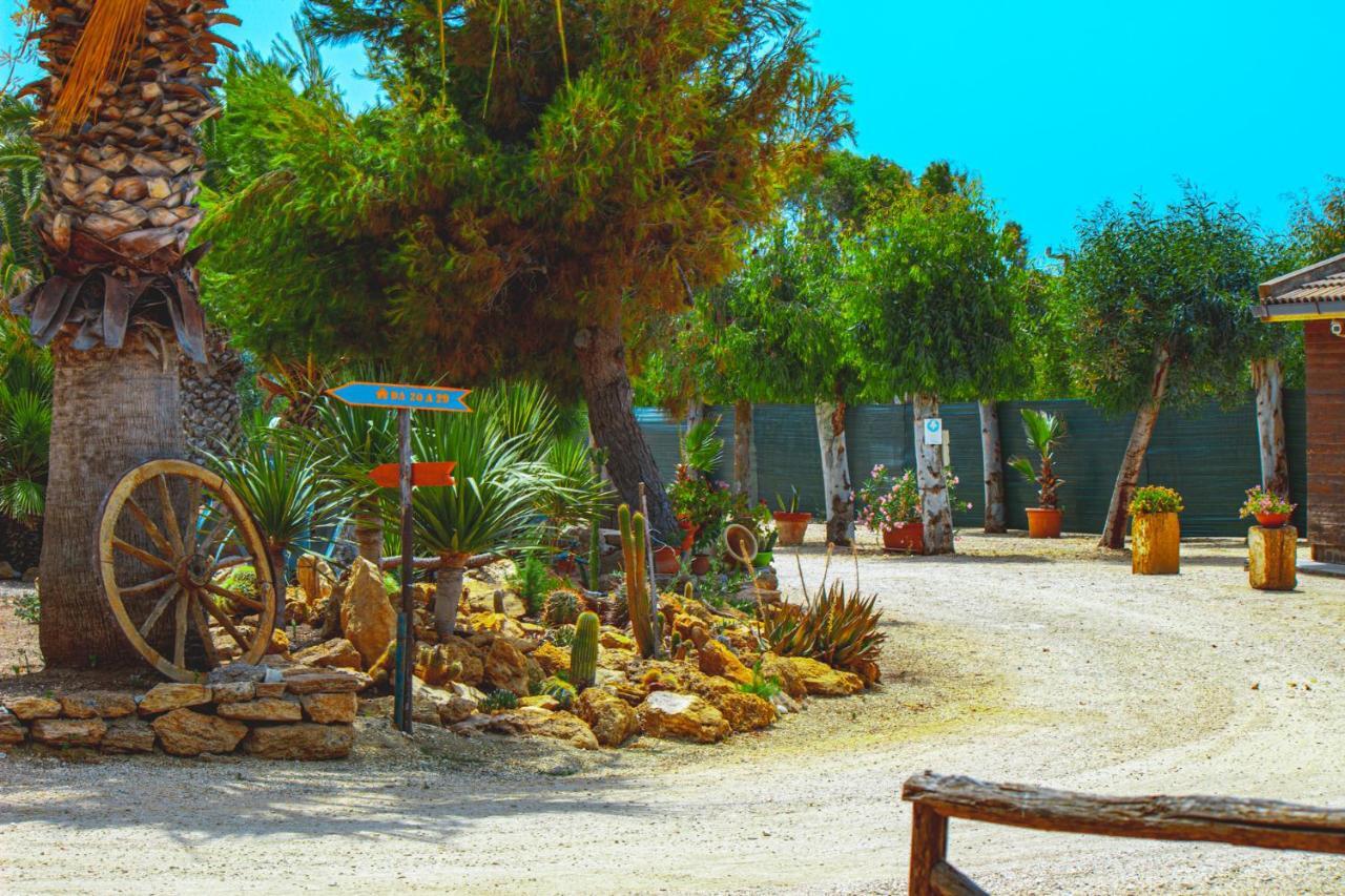 Makauda Beach Sciacca Luaran gambar